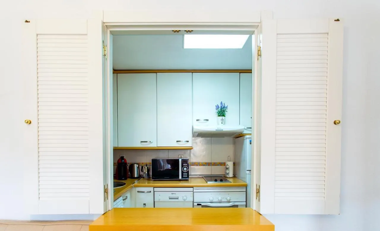 Apartment Campezo Suite Madrid Airport Spain