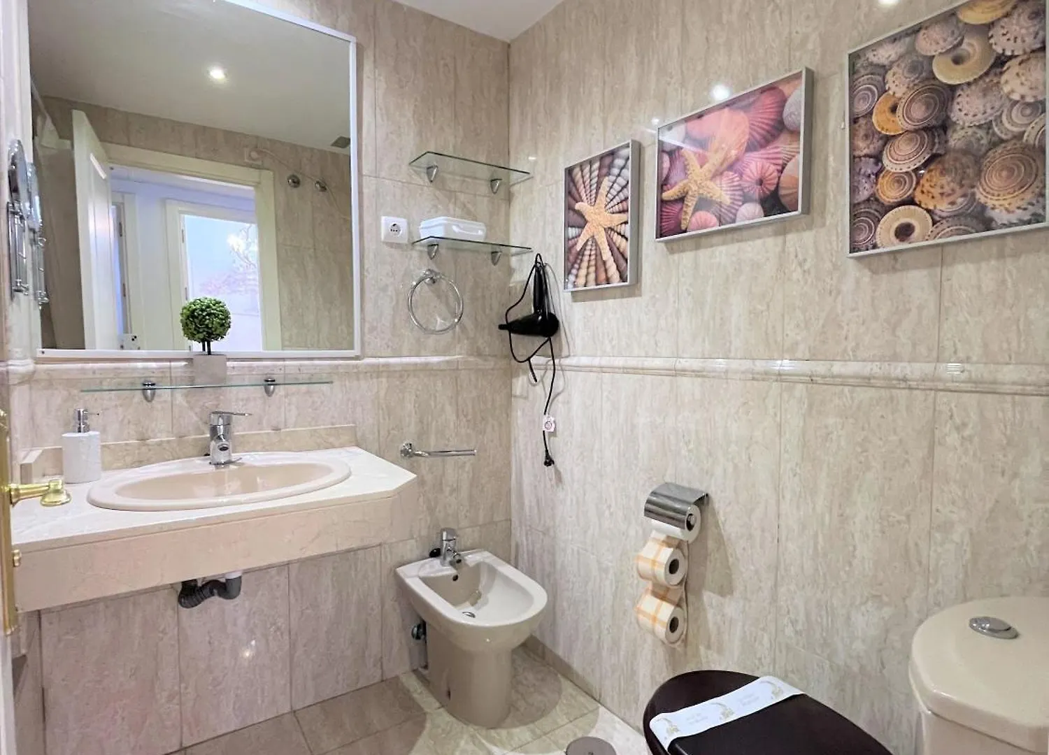 Campezo Suite Madrid Airport Apartment